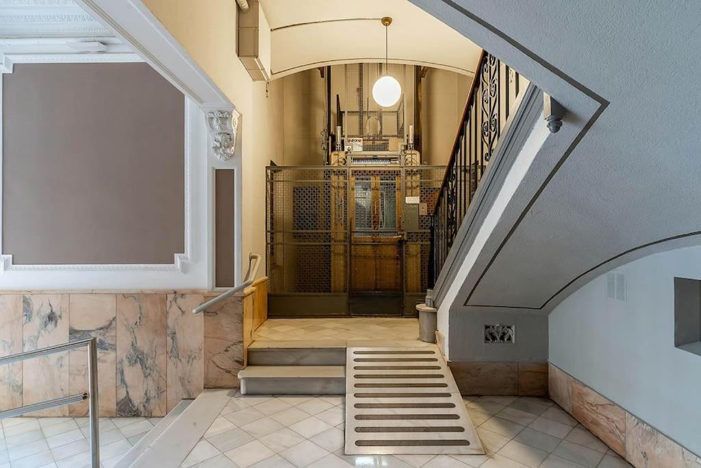 Canela Homes Barcelona Bailen Экстерьер фото